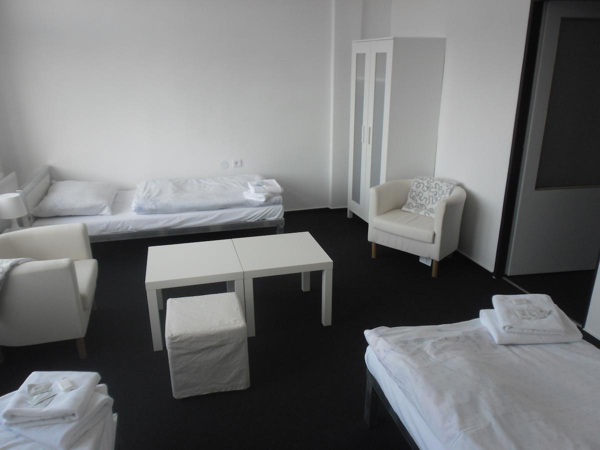 Bike-Hotel Medenec Nove Mesto pod Smrkem Oda fotoğraf